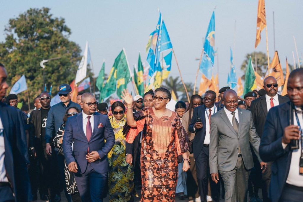 Judith Suminwa face à la foule à Kananga : «Votre patience a assez duré, place à l’action !»