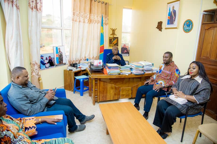 Après Beni, le Député National Patrick Munyomo poursuit avec ses visites de réconforts aux déplacés après de déplacés à Butembo