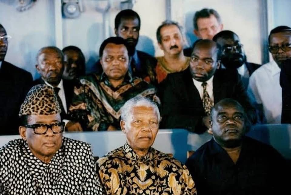 Chronique : LA FIN DU MARÉCHAL MOBUTU par Thomas Luhaka