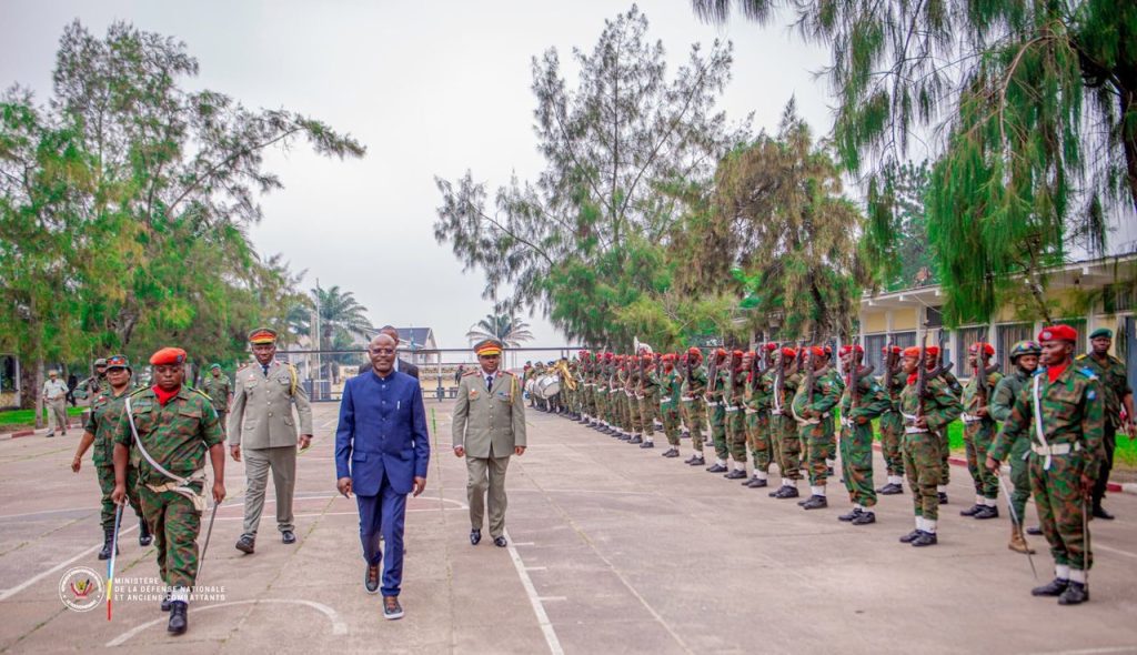 Le VPM Guy Kabombo lance le deuxieme colloque international de l’École de guerre de Kinshasa