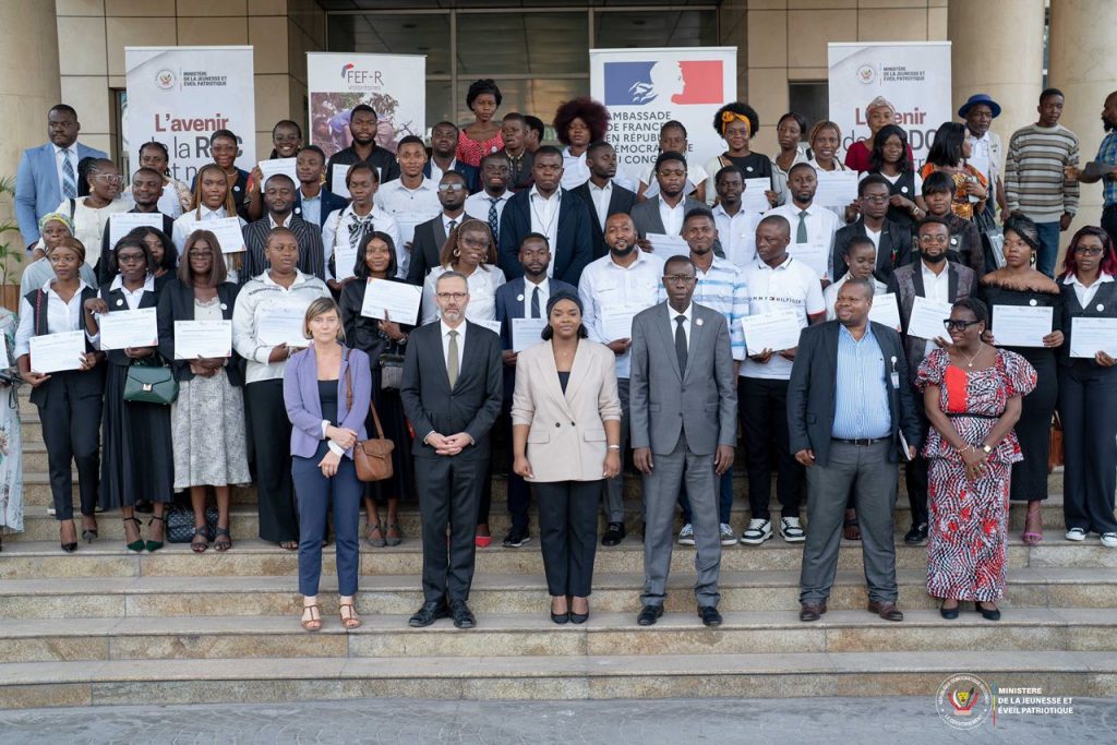 Jeunesse engagée : cinquante volontaires récompensés pour leur impact communautaire