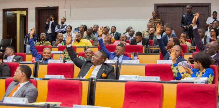 Kinshasa : L’Assemblée provinciale valide trois projets d’édit sur l’éducation, les emprunts intérieurs et la réglementation canine