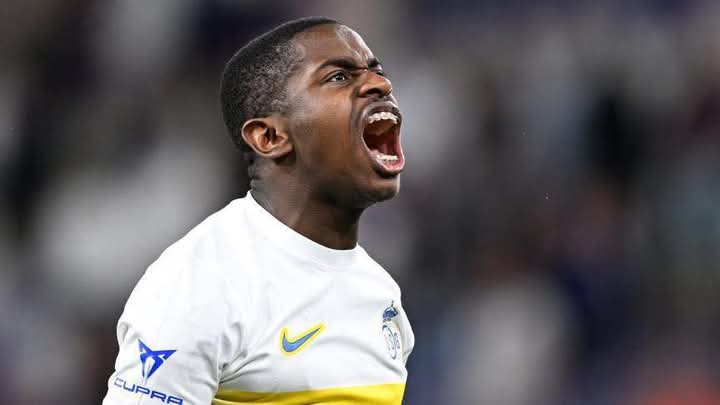 Mercato : Noah Sadiki proche de s’engager avec Sunderland