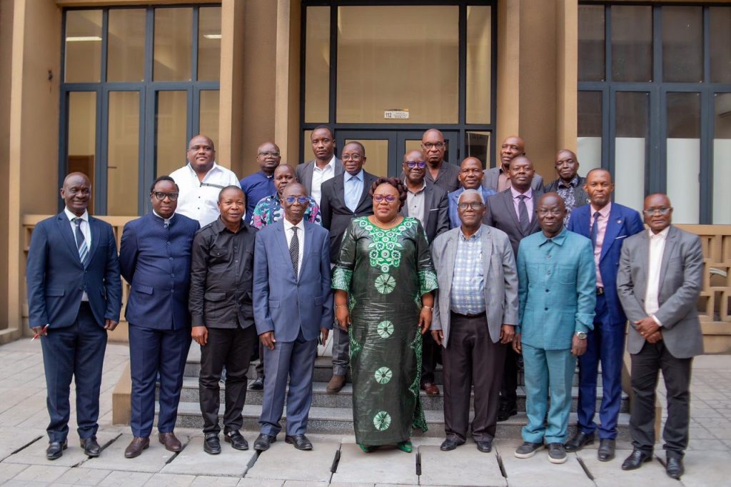 Formation doctorale en RDC : La Ministre Marie-Thérèse Sombo enclenche une réforme de fond pour restaurer l’excellence