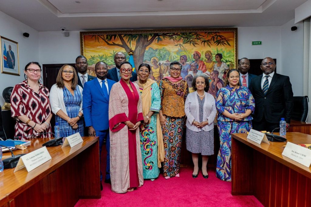 Judith Suminwa accueille le Panel des Facilitateurs de l’UA et plaide pour l’appropriation de l’accord de paix