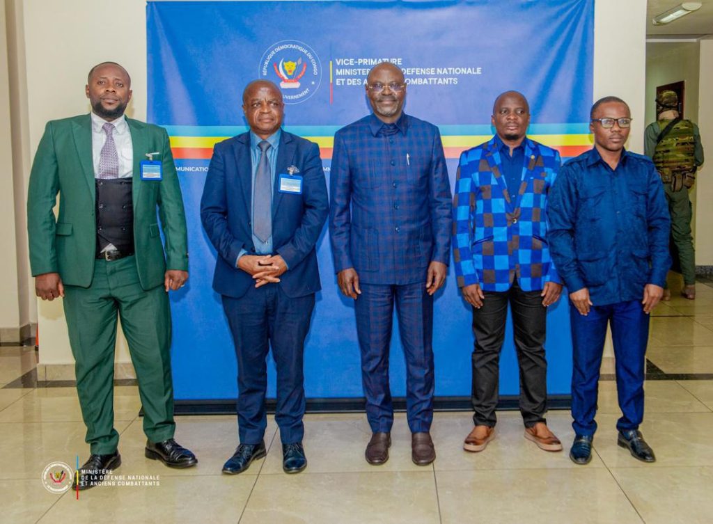 RDC : Les élus du Sud-Kivu demandent au VPM Guy Kabombo un renforcement militaire pour protéger les civils