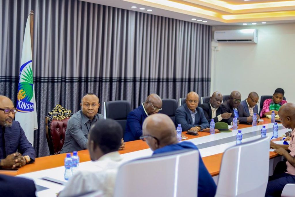 Le gouvernement provincial de Kinshasa débloque trois mois de salaires pour les agents urbains