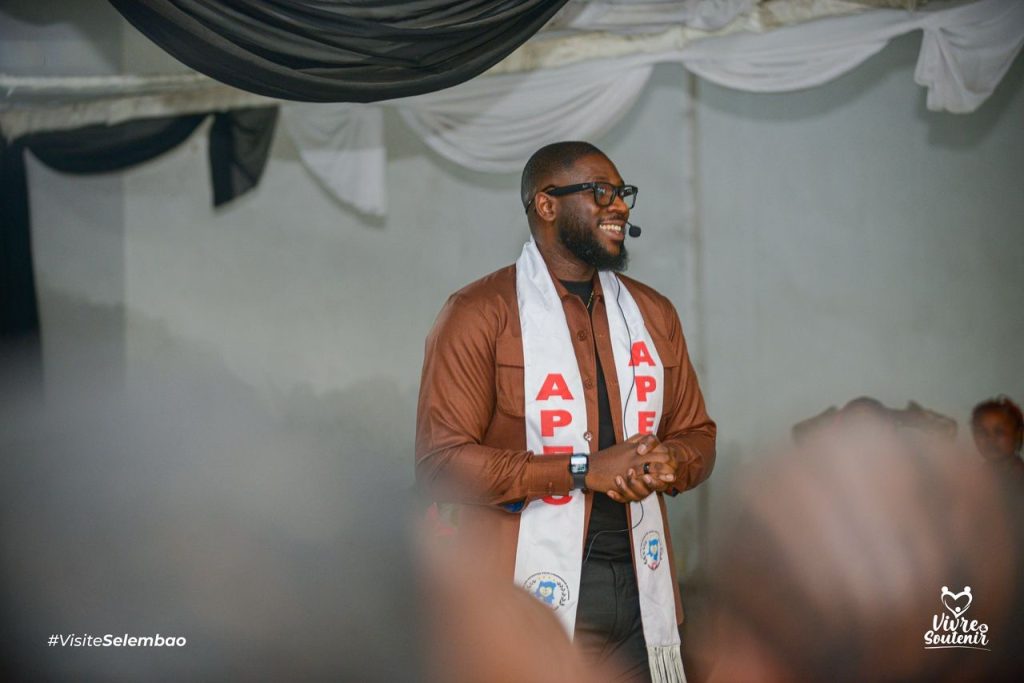 Nagui Kayembe renforce le dialogue et la solidarité avec les mamans de Selembao