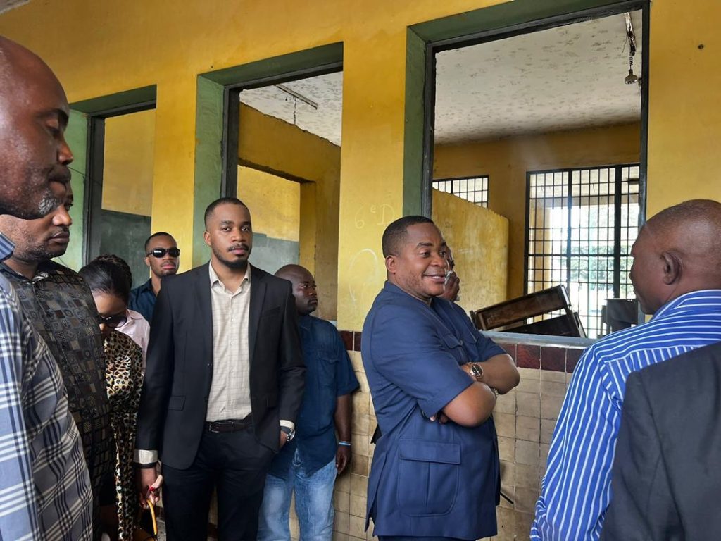 Félix Tshisekedi investit le juge Dieudonné Kamuleta à la tête de la Cour constitutionnelle pour un second mandat