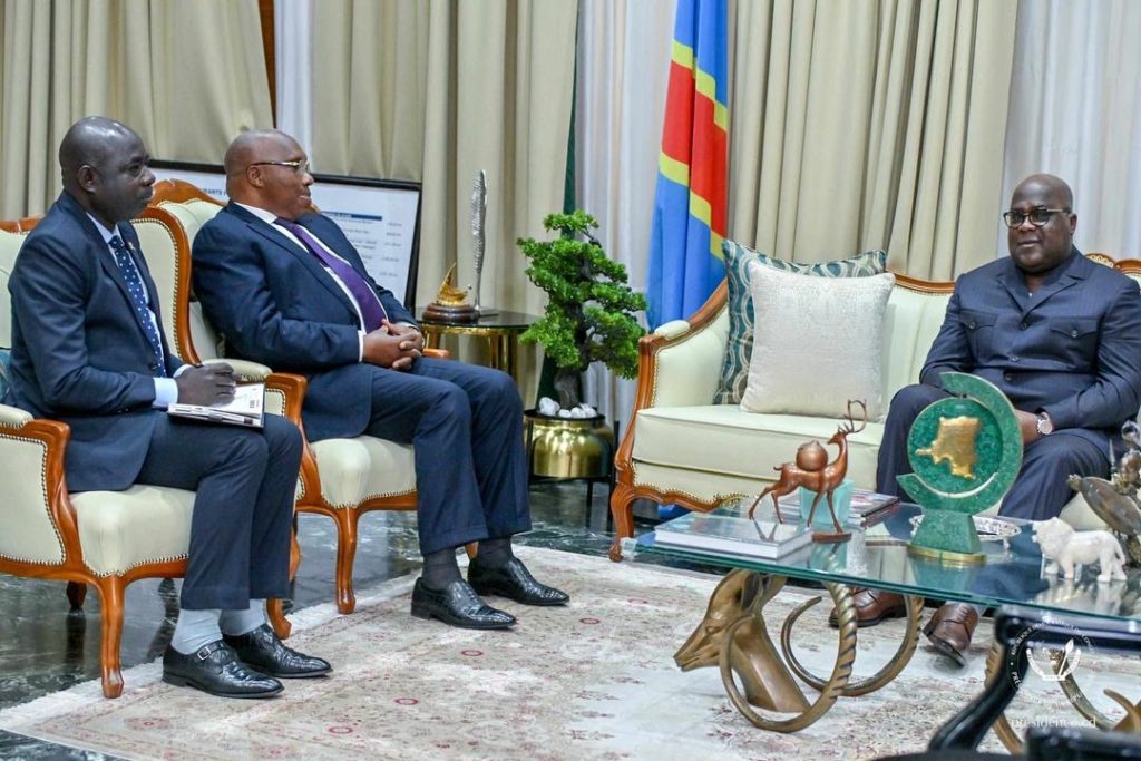 Félix Tshisekedi reçoit les adieux de l’Ambassadeur du Congo-Brazzaville