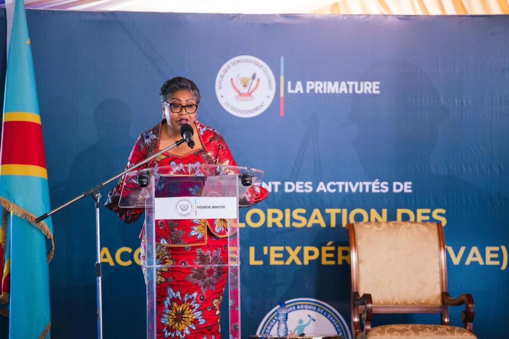 RDC : Judith Suminwa lance un programme de certification des métiers pour valoriser les compétences du secteur informel