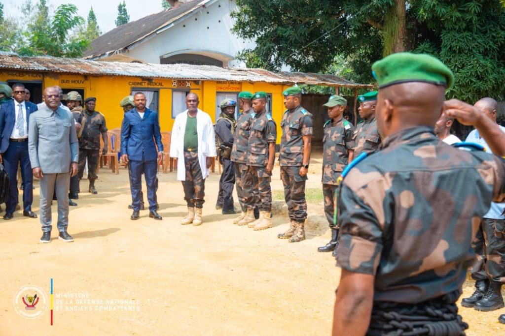 FARDC : Guy Kabombo salue le comportement exemplaire des forces sur les fronts