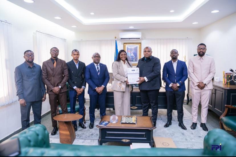 Le FPI s’engage aux côtés de l’ingénieure Prisca Makila pour la promotion de la Kim-Box, une innovation électrique congolaise