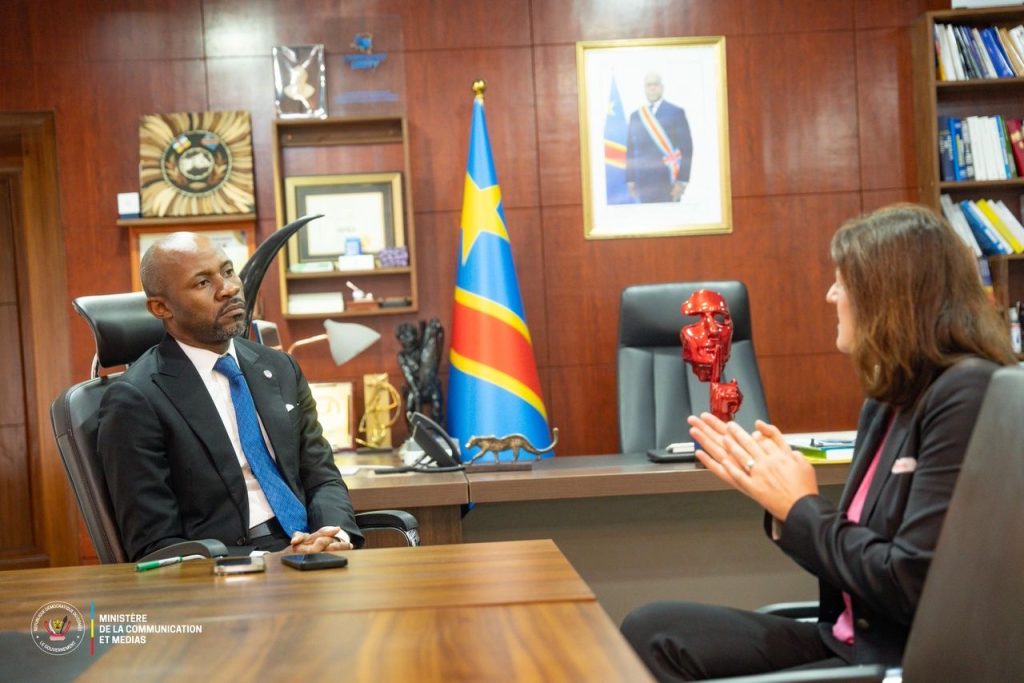 Kinshasa : La productrice du film Muganga reçue par Patrick Muyaya pour discuter de sa diffusion nationale et internationale