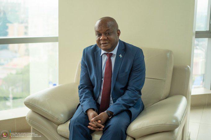RDC : Le Ministre Crispin Mbadu reçoit le Recteur de l’UNILU pour renforcer le leadership congolais dans la Francophonie