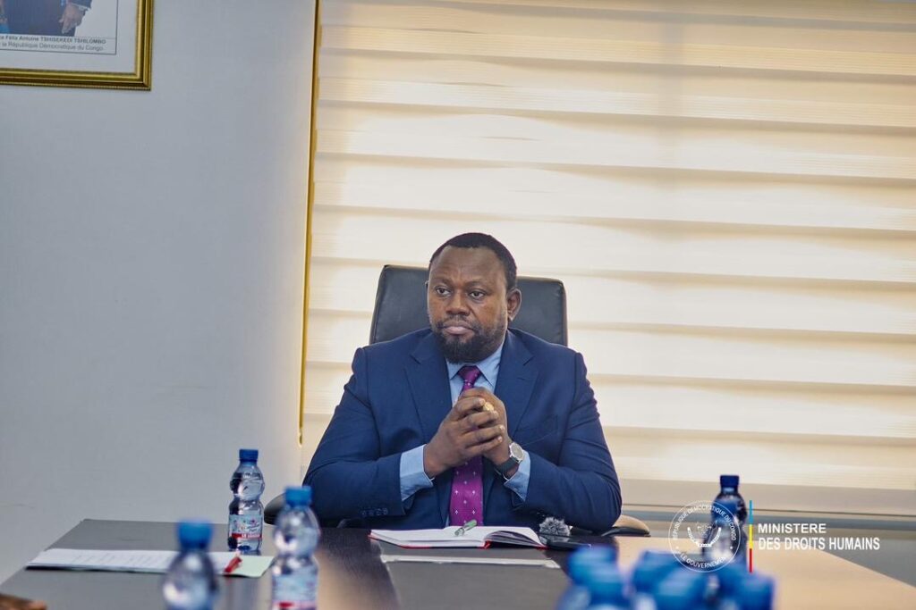 Le ministre Samuel Mbemba s’engage à résoudre les arriérés des députés provinciaux honoraires
