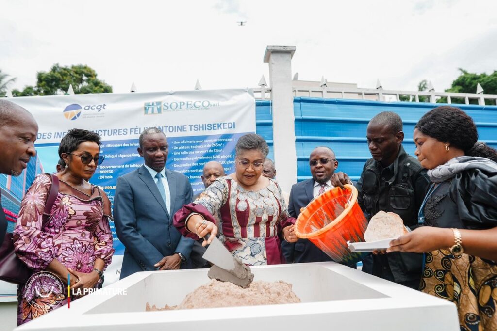 Kinshasa : Judith Suminwa pose la première pierre du Centre des Infrastructures Félix Antoine Tshisekedi, un projet stratégique pour la modernisation des services publics
