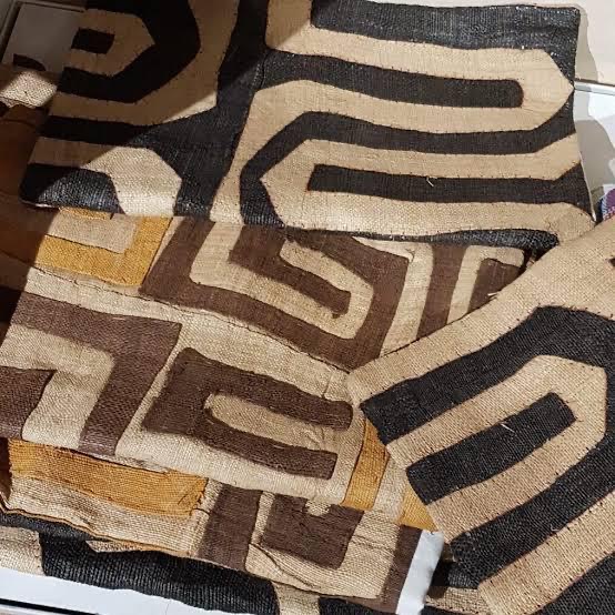 RDC : Les motifs et tissus Kuba officiellement reconnus comme patrimoine culturel national
