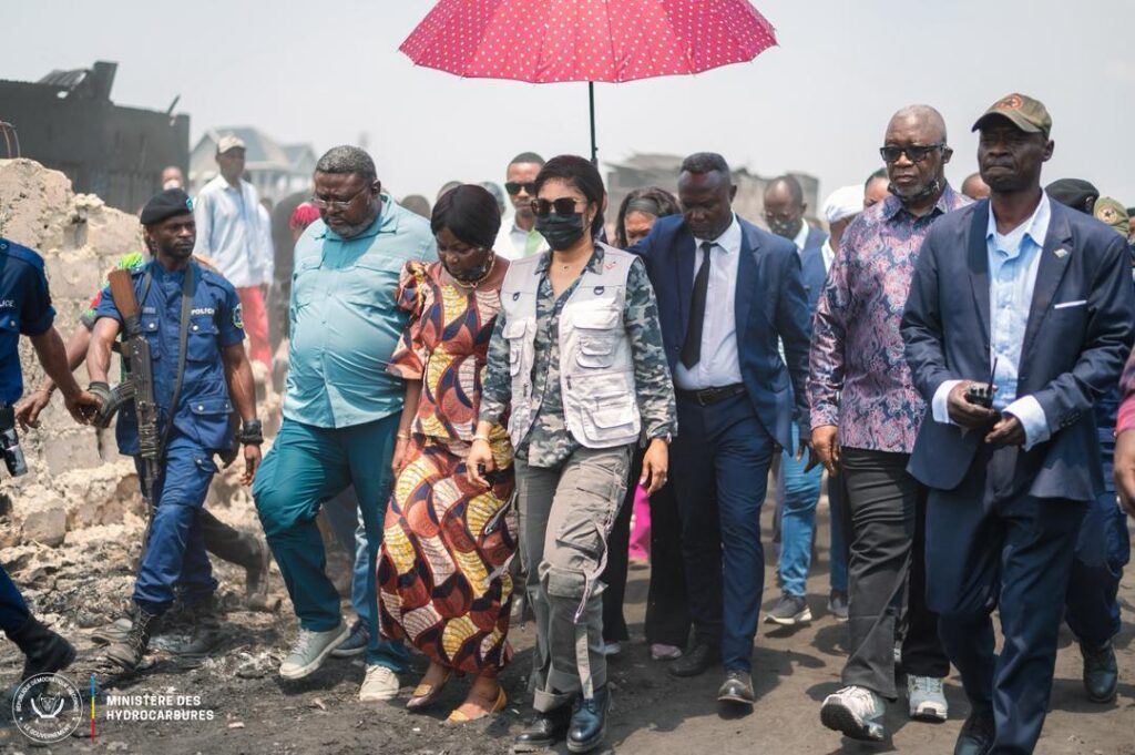 Limete : la Ministre Acacia Bandubola intervient après l’incendie d’un dépôt pétrolier le lundi 2 février