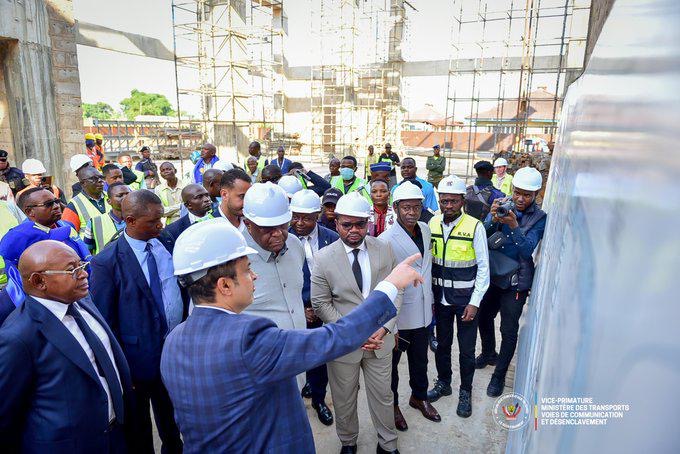 Lubumbashi / Kananga : Le VPM Jean-Pierre Bemba en mission pour accélérer la modernisation des infrastructures aéroportuaires avant l’audit de l’OACI
