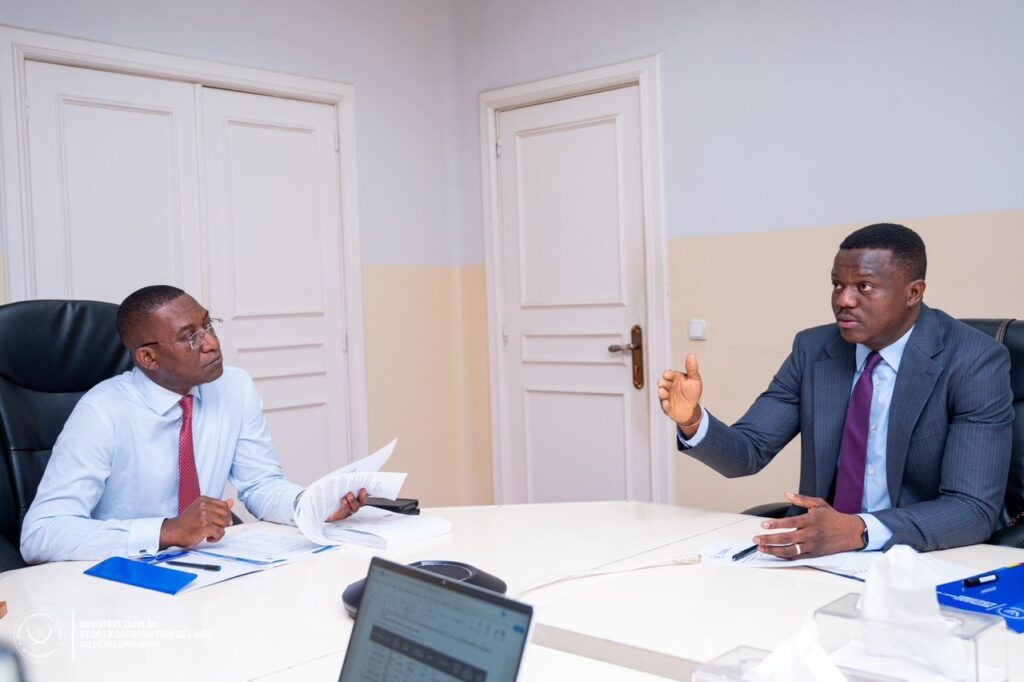 Sankuru : Le Ministre Guylain Nyembo et le député Joseph Nkoy unissent leurs efforts pour accélérer le PDL-145T à Katako-Kombe