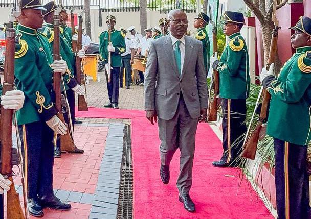 Coopération militaire : Me Guy Kabombo Muadiamvita en mission officielle en Afrique du Sud