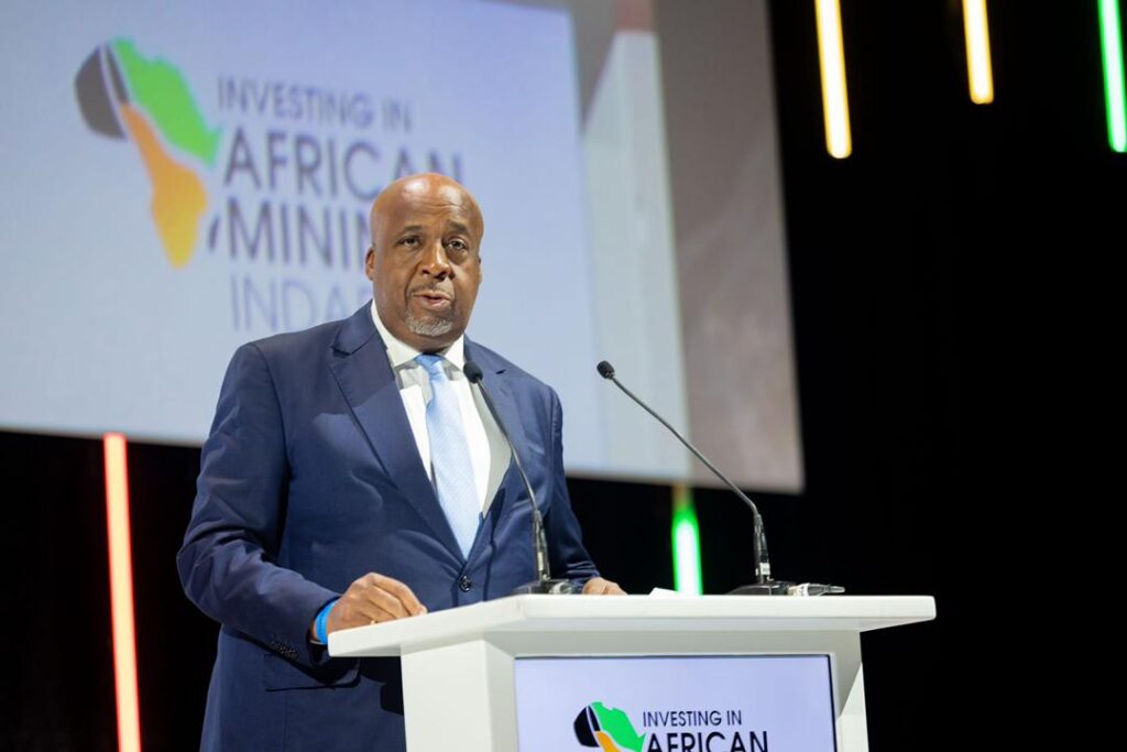 African Mining Indaba 2026 : Molendo Sakombi présente une stratégie énergétique structurée pour renforcer la compétitivité du secteur minier