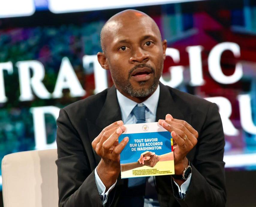 Partenariat stratégique RDC–USA : Patrick Muyaya dénonce les manœuvres de pillage et appelle à un changement de narratif