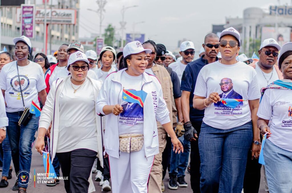 Mois de la Femme 2026 : Micheline Ombae Kalama mobilise Kinshasa lors de la marche nationale « Marchons pour Elles, Marchons pour l’Est » en soutien aux populations de l’Est