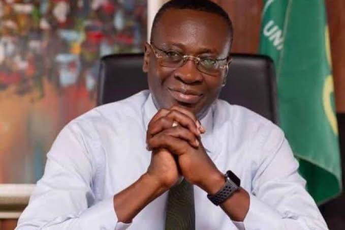 Baisse du prix du carburant, lutte contre la vie chère et réformes structurelles : Le VPM Daniel Mukoko Samba défend son bilan et plaide pour une économie congolaise plus rigoureuse et stable