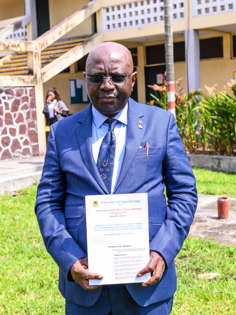 RDC : A travers sa thèse, Bienfait M’Libwa alerte sur l’urgence de repenser la mobilité rurale pour accélérer le développement