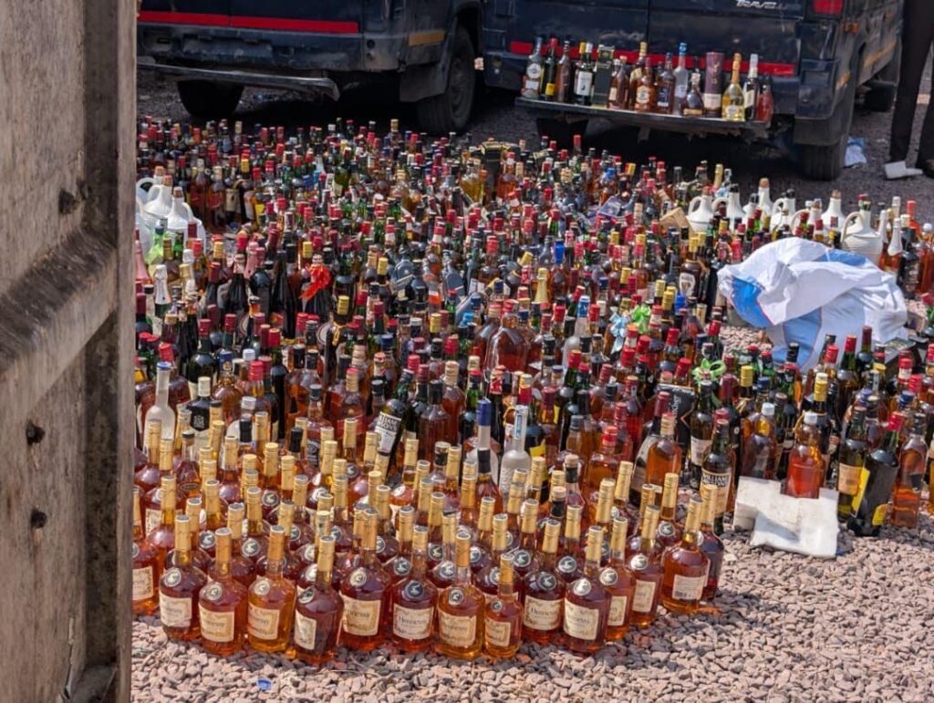 Kinshasa : 3 759 bouteilles de whisky, vins et champagnes contrefaits saisies par la Police
