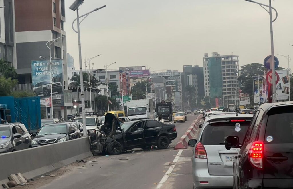 Kinshasa : Collision sur le boulevard du 30 juin entraînant un blessé