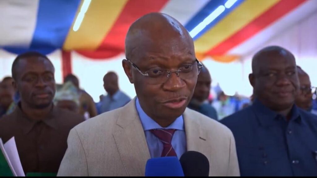 Violence médicale à Kinkole : le ministre Roger Kamba annonce des sanctions immédiates et un audit du système de santé