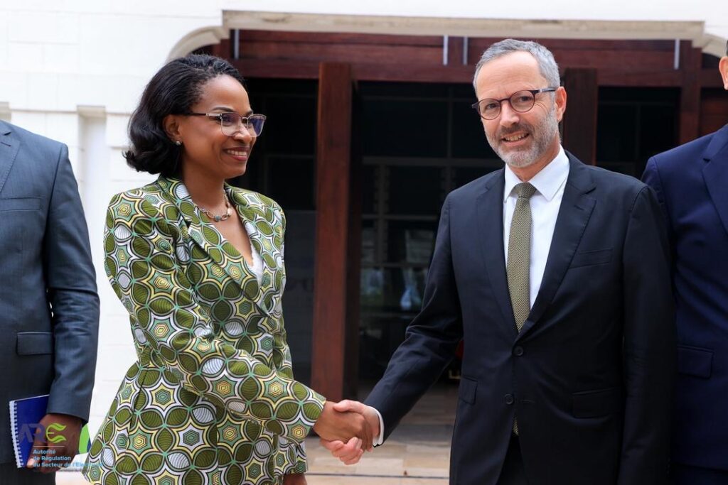RDC : Soraya Aziz et Rémi Maréchaux renforcent la coopération sur la réforme et les investissements dans le secteur de l’électricité
