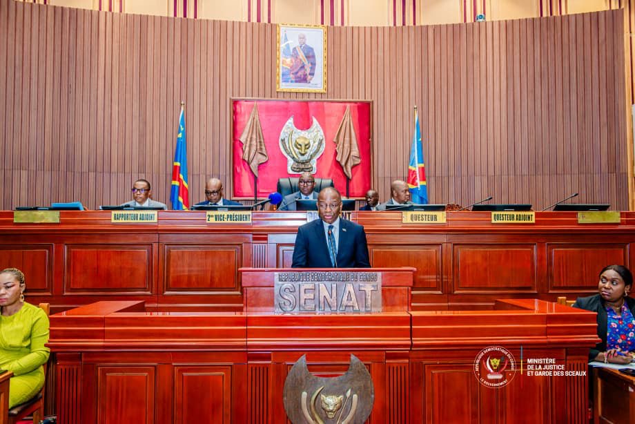 RDC : le Parlement adopte la prorogation de l’état de siège en Ituri et au Nord-Kivu pour 15 jours