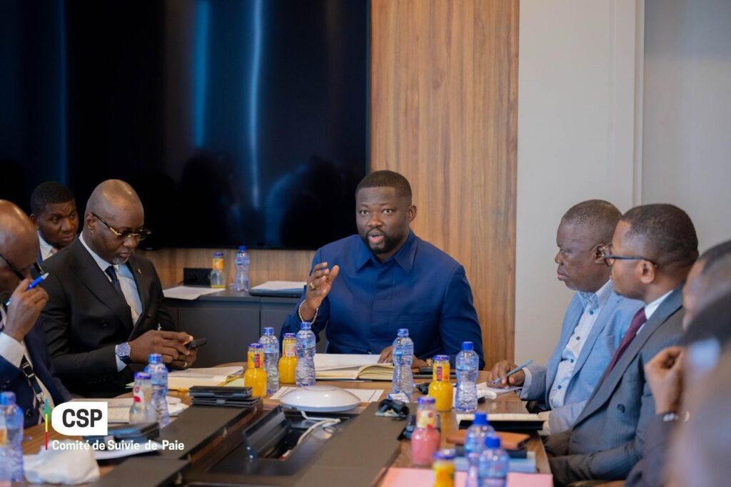 Kinshasa : reprise progressive de la paie d’avril 2026, le gouvernement promet un retour à la régularité