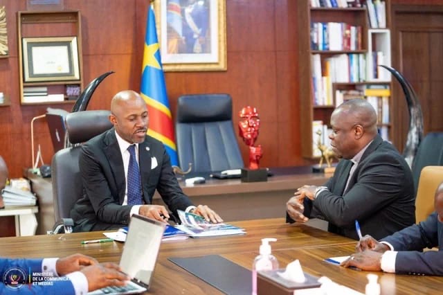 Kinshasa : Patrick Muyaya désigné ambassadeur de l’Université Omnia Omnibus pour soutenir son expansion