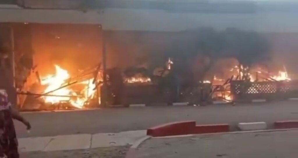 Kinshasa : un violent incendie ravage l’église Shekinah Tabernacle à Matete
