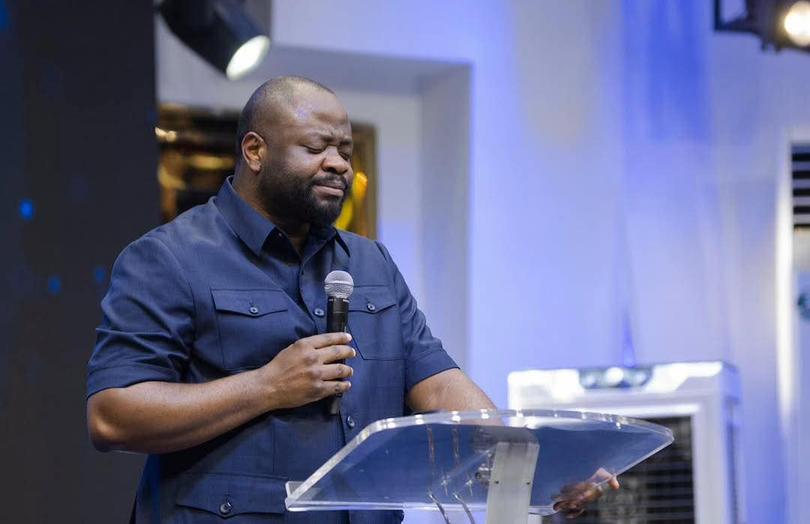 « Camp de lépreux » : Moïse Mbiye tacle contre l’implication politique de leaders religieux