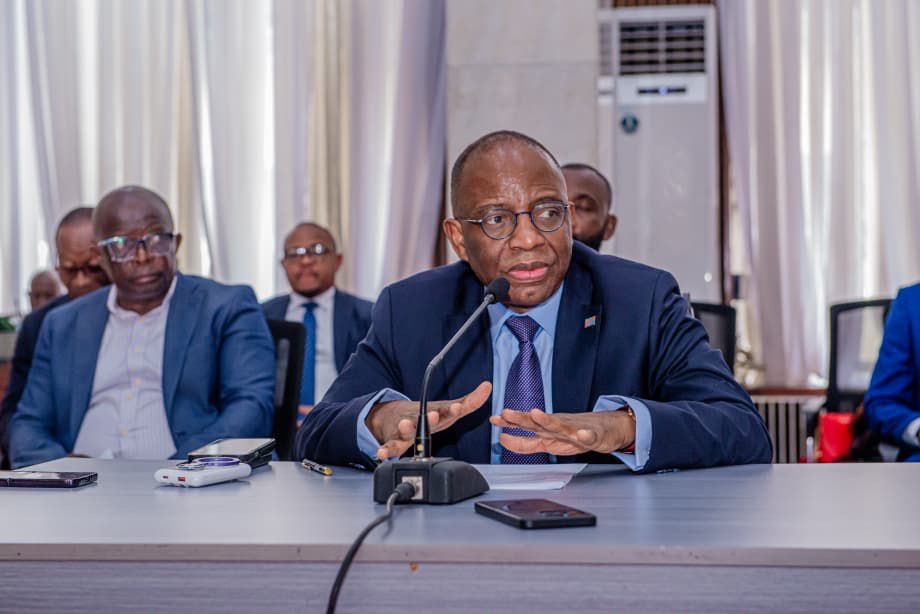 Justice : Guillaume Ngefa présente à l’Assemblée nationale un vaste programme de réformes judiciaires et pénitentiaires