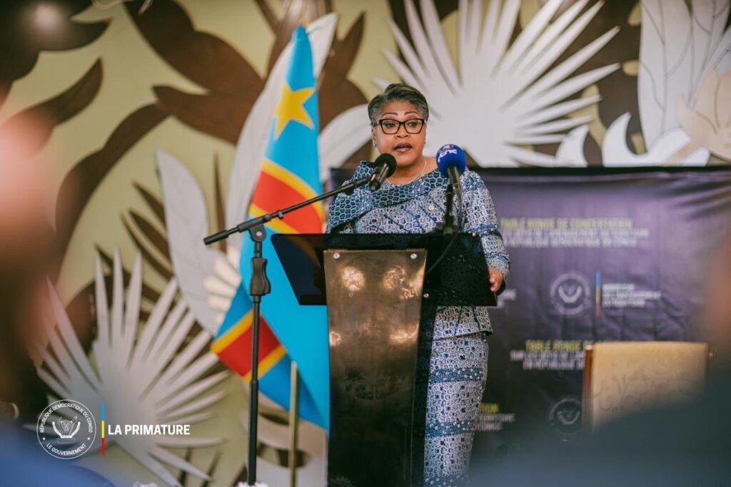 Kinshasa : Judith Suminwa lance une table ronde nationale pour repenser l’aménagement du territoire en RDC