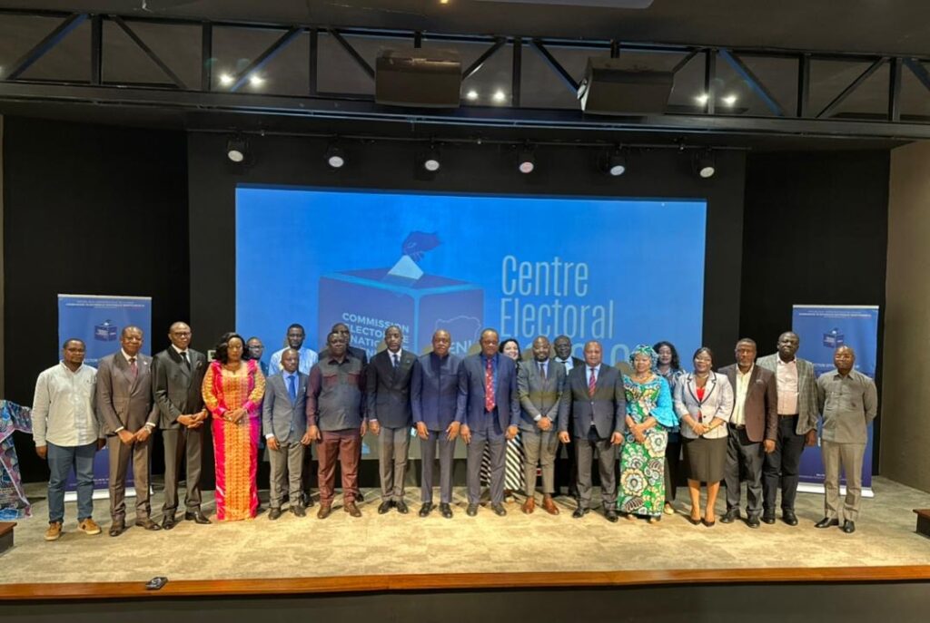Kinshasa : la CENI projette « Le Centre Electoral Bosolo – La Vérité des Urnes à visage découvert », un film pour défendre la transparence électorale et apaiser la mémoire collective