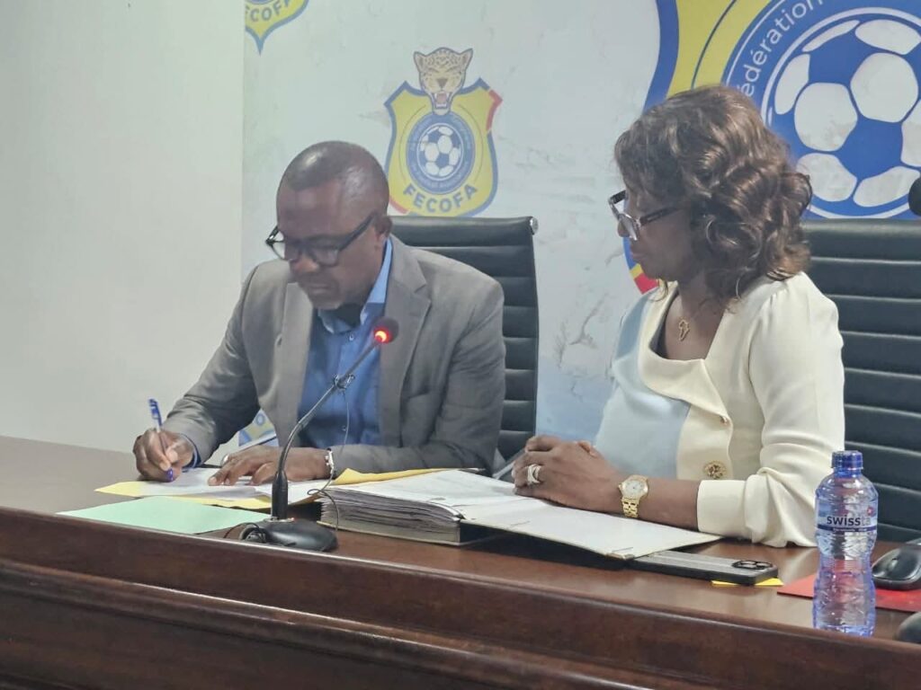 FECOFA : Véron Mosengo-Omba officiellement investi et salue le travail de Lyly Tshimpumpu