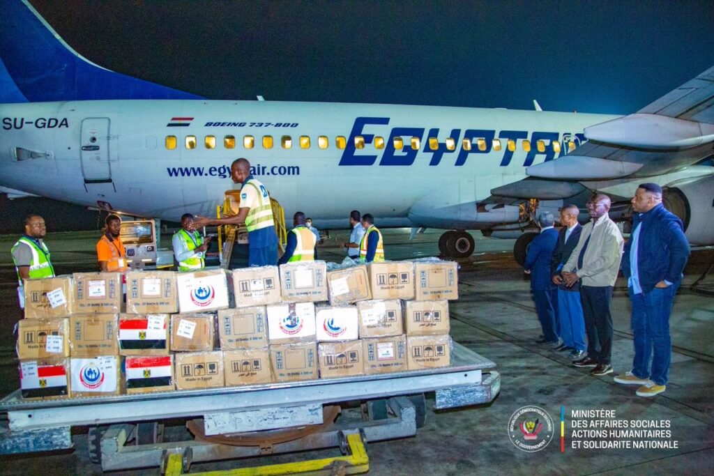 RDC : 2,5 tonnes de médicaments de l’Égypte réceptionnées à Kinshasa pour renforcer la riposte contre Ebola