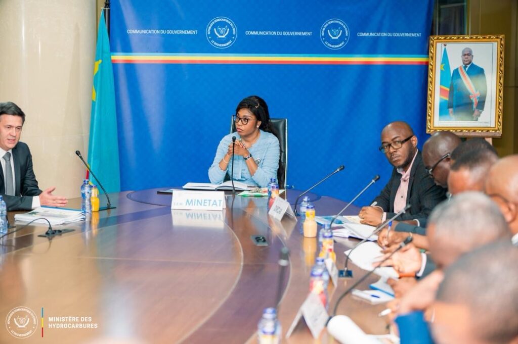 Kinshasa : valorisation du gaz de Muanda au cœur d’une séance de travail entre Acacia Bandubola et PERENCO