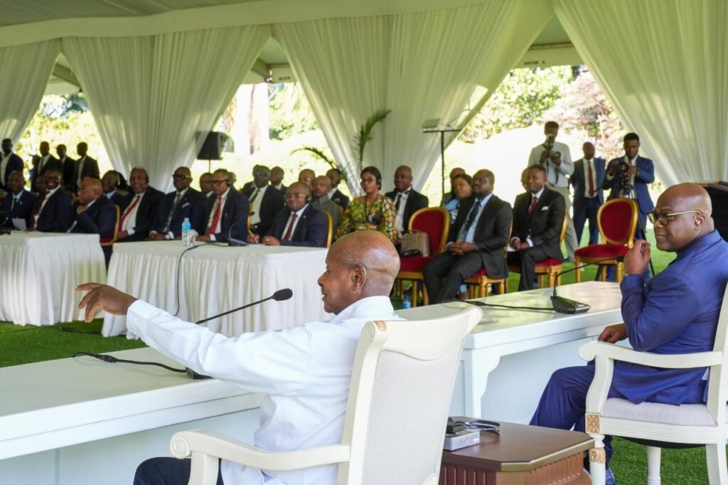 Kinshasa-Kampala : Félix Tshisekedi et Yoweri Museveni scellent six accords de coopération stratégique