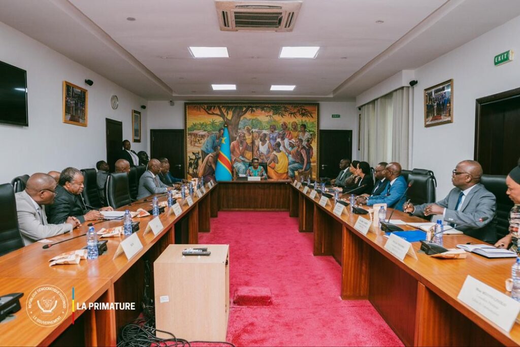 Riposte contre Ebola : Judith Suminwa renforce la coordination et annonce la réouverture de l’aéroport de Bunia