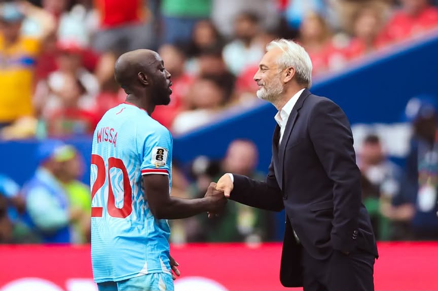 « Nous avons un objectif : sortir de la phase de groupes. Ce match nul ne suffit pas » : Sébastien Desabre garde la tête froide après l’exploit de la RDC face au Portugal