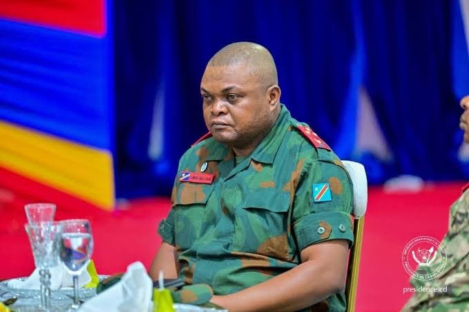 Affaire Tshiwewe : l’ex-chef d’état-major et plusieurs anciens hauts gradés devant la Haute Cour militaire à Kinshasa